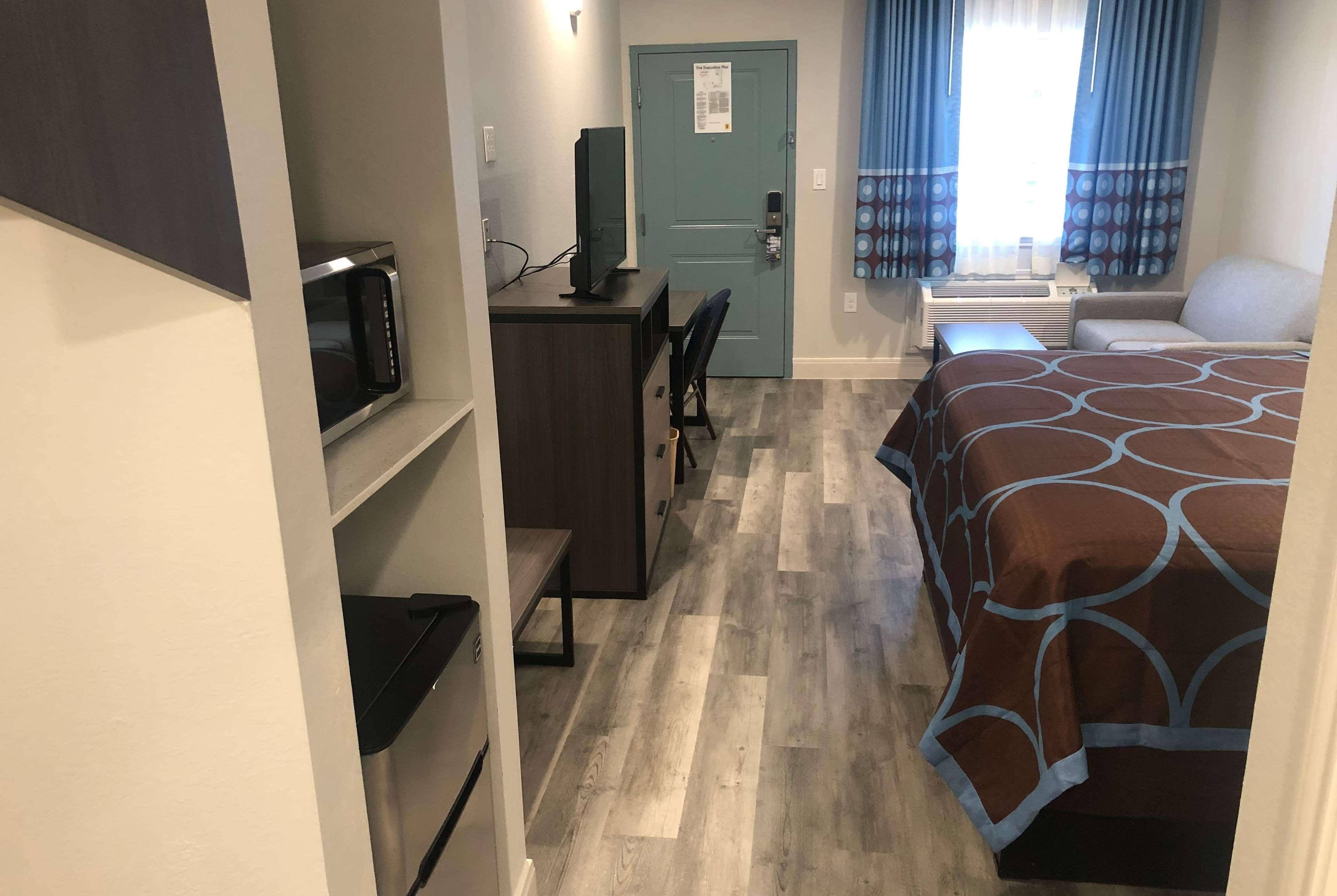Hotel Blue سبرينغ المظهر الخارجي الصورة