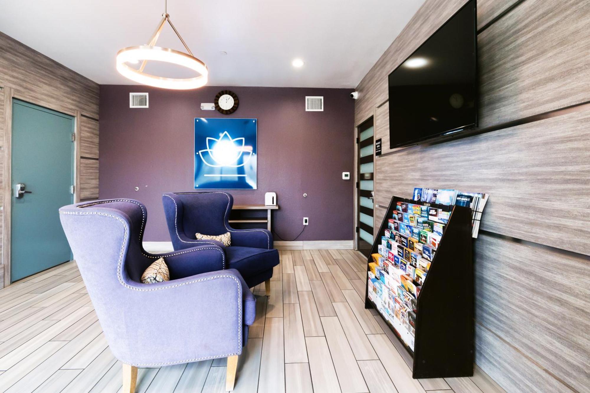 Hotel Blue سبرينغ المظهر الخارجي الصورة